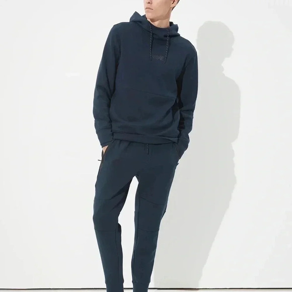 AE Active 24/7 Hoodie - Picture 1 of 5